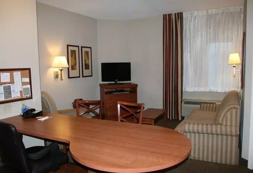 身障者適用スイートルーム, Candlewood Suites Bordentown Trenton, An Ihg