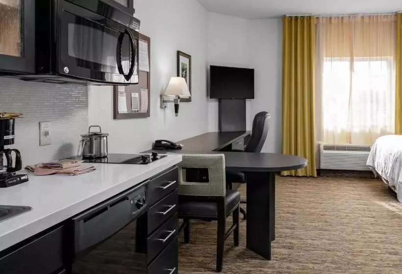 スタンダードスタジオ, Candlewood Suites Warner Robins, An Ihg