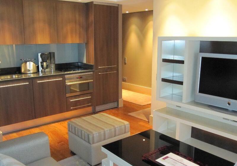 جناح بريميوم, Nexus Valladolid Suites &