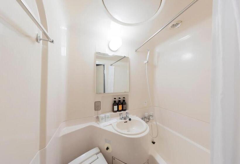 غرفة قياسية فردية, Sunny Stone