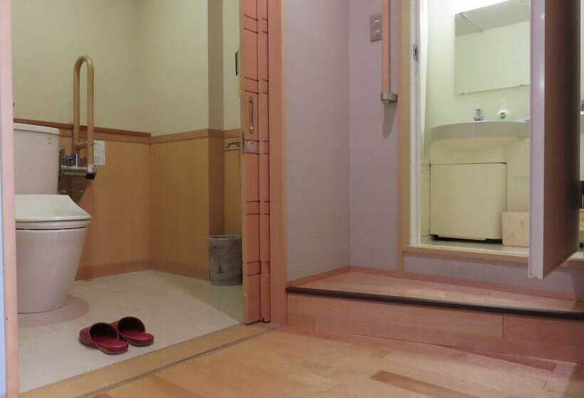 이코노미 룸, Todaya