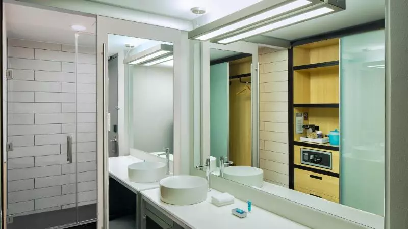 Habitació Economy, Todaya