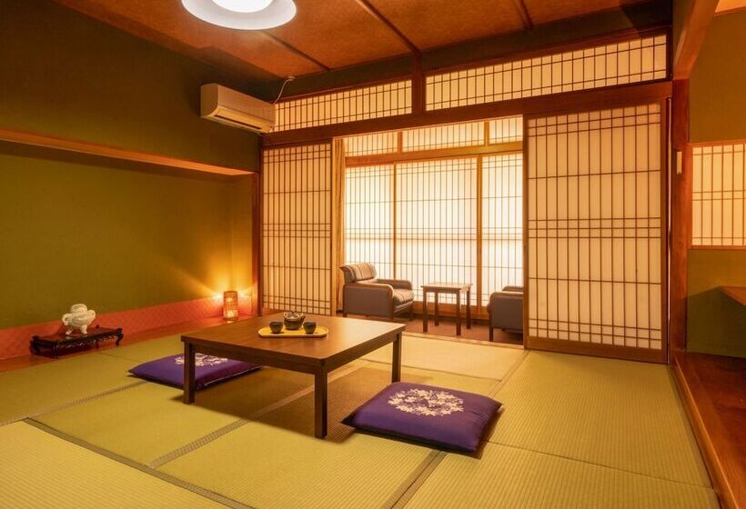 חדר סטנדרט, Toyokan