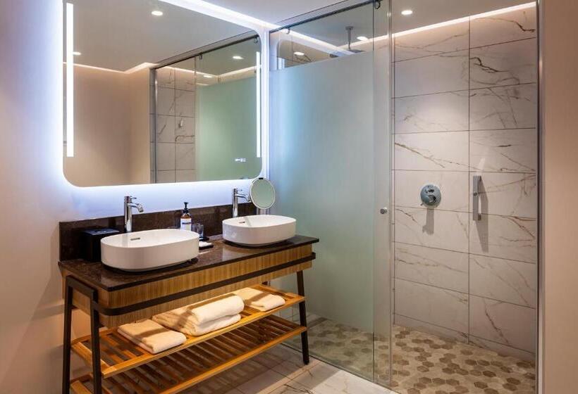 جناح مطلّ علي الجبل, Hyatt Regency Pravets Resort