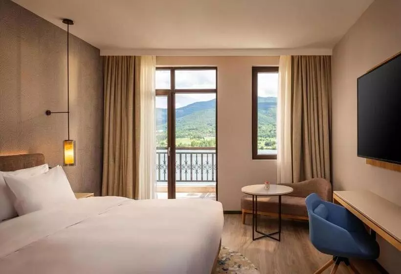 Suite with lake view, Hyatt Regency Pravets Resort