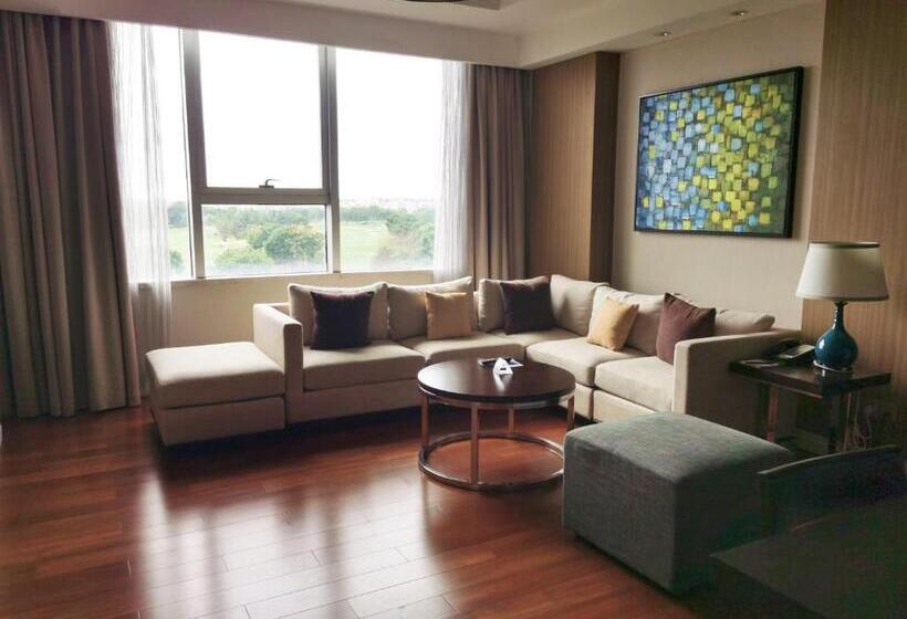 Люкс Вид Гольф, Crowne Plaza Shanghai Anting Auto City