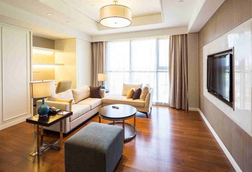 Люкс Вид Гольф, Crowne Plaza Shanghai Anting Auto City