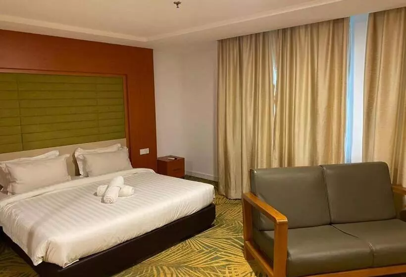 اتاق لوکس با تخت بزرگ, De Palma Hotel Shah Alam