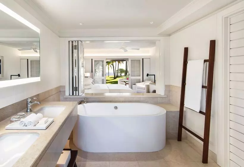سوئیت جونیور پرستیژ, Lux Le Morne Resort