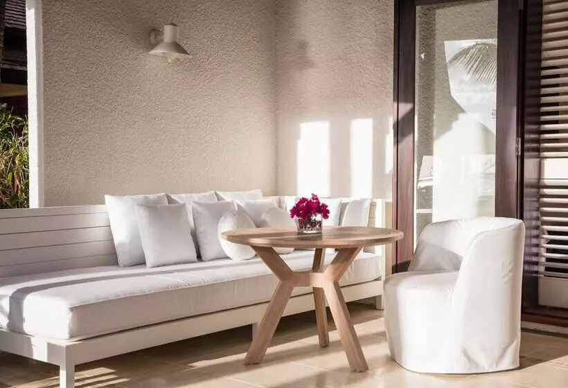 سوئیت جونیور پرستیژ, Lux Le Morne Resort