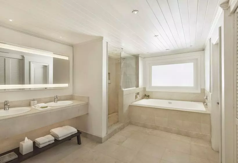 سوییت جونیور, Lux Le Morne Resort