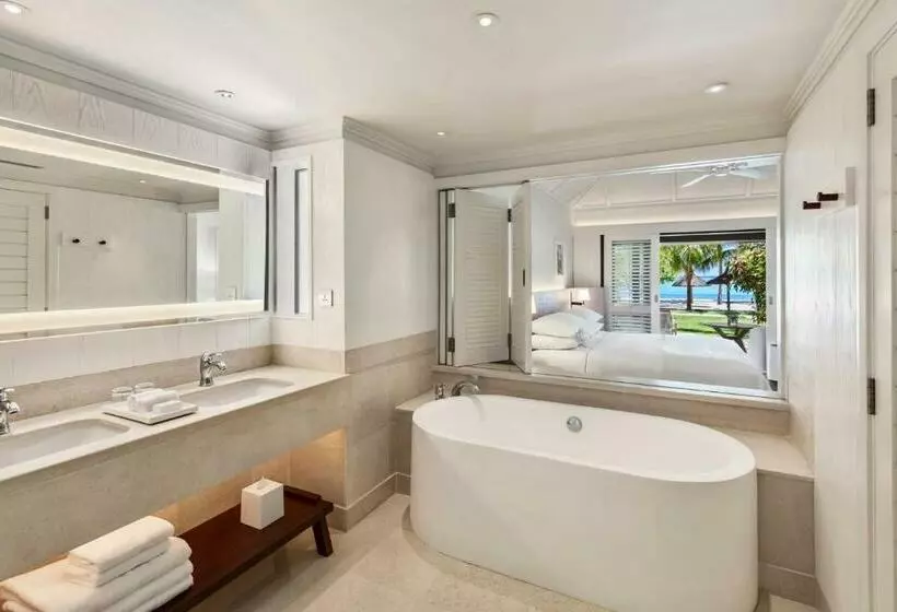 سوییت خانوادگی, Lux Le Morne Resort