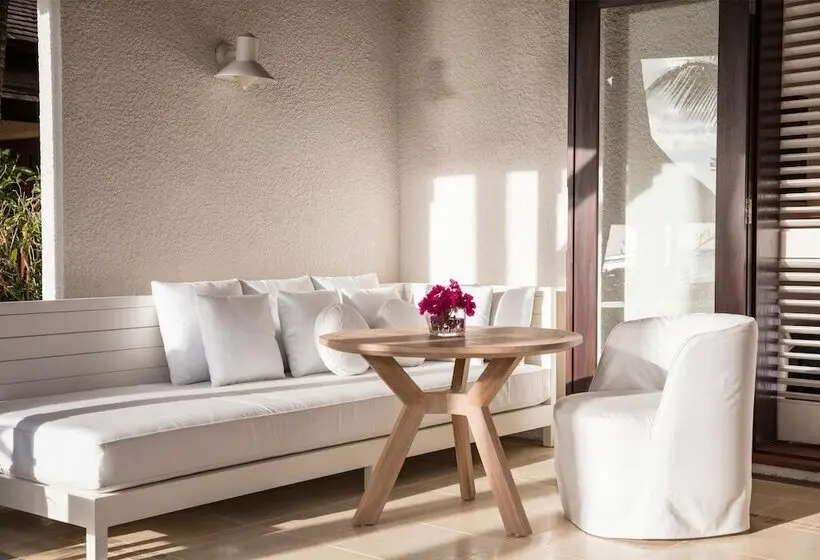 سوئیت جونیور پرستیژ, Lux Le Morne Resort