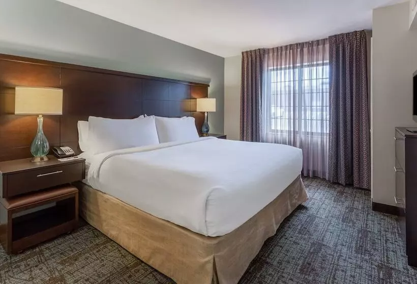 身障者適用スイートルーム, Staybridge Suites Davenport, An Ihg