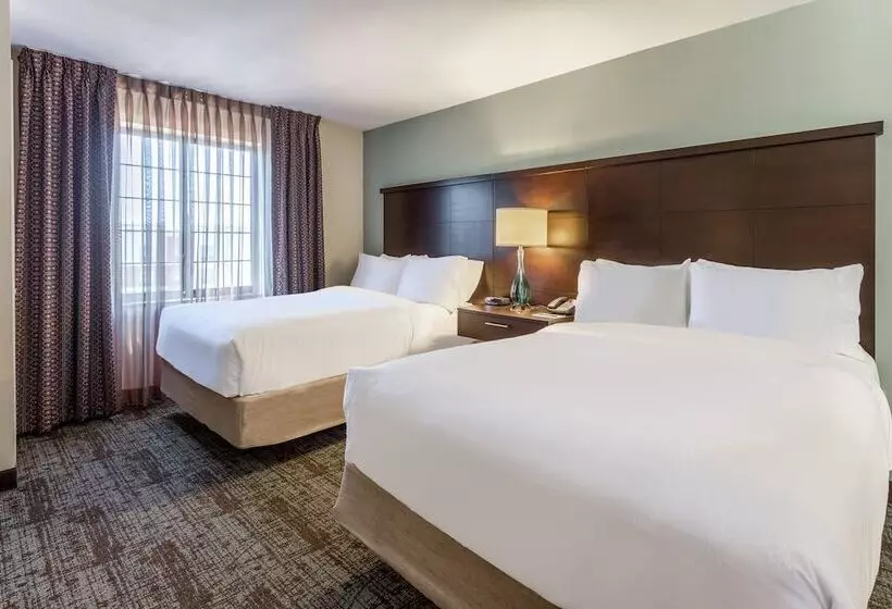 ２ベッドスイートルーム, Staybridge Suites Davenport, An Ihg