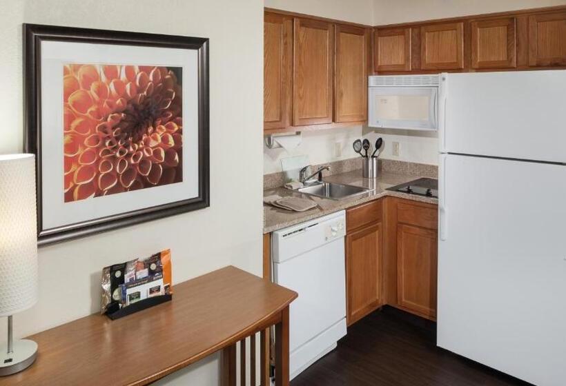 إستوديو قياسى, Staybridge Suites Jackson, An Ihg