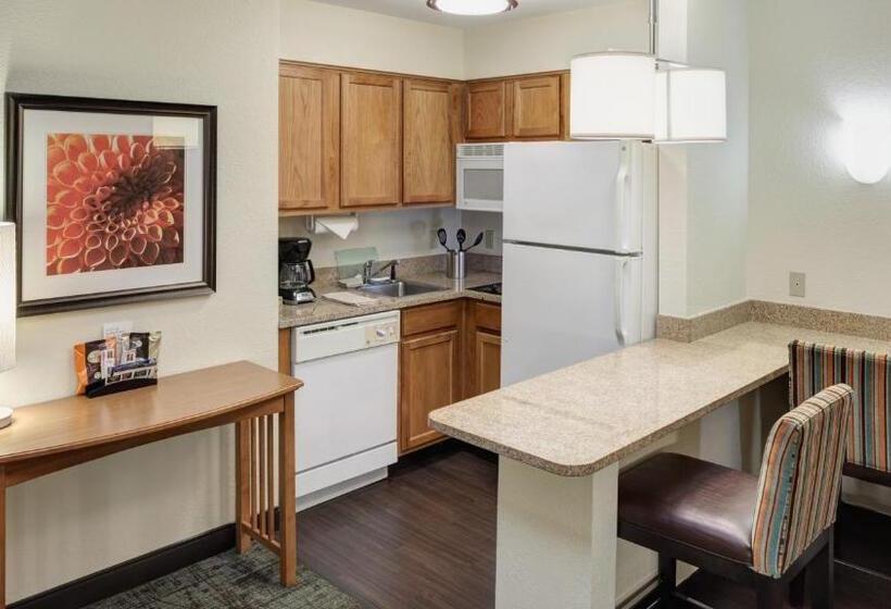 جناح سرير كينج, Staybridge Suites Jackson, An Ihg