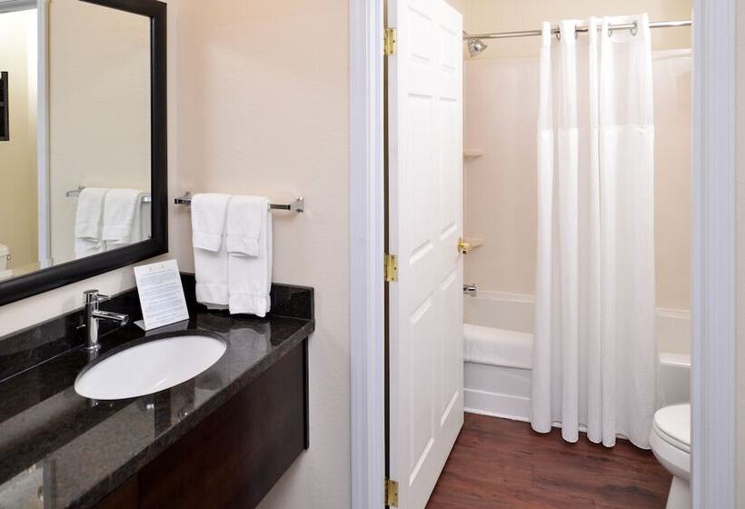 带2个卧室的套房, Staybridge Suites Sioux Falls At Empire Mall, An Ihg