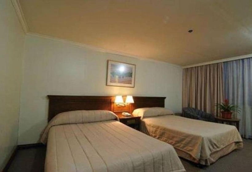 Camera Standard, Tiara Oriental