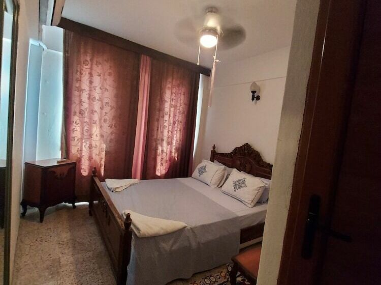 غرفة كومفورت, Anzac Golden Bed