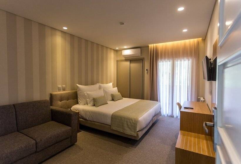 Номер Superior, Adelaide