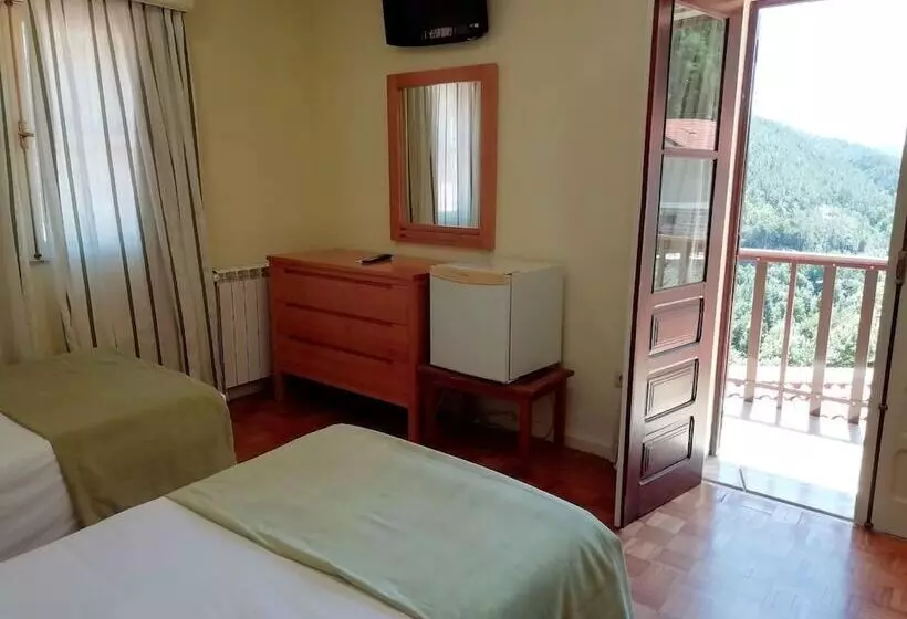 اتاق استاندارد با بالکن, Adelaide