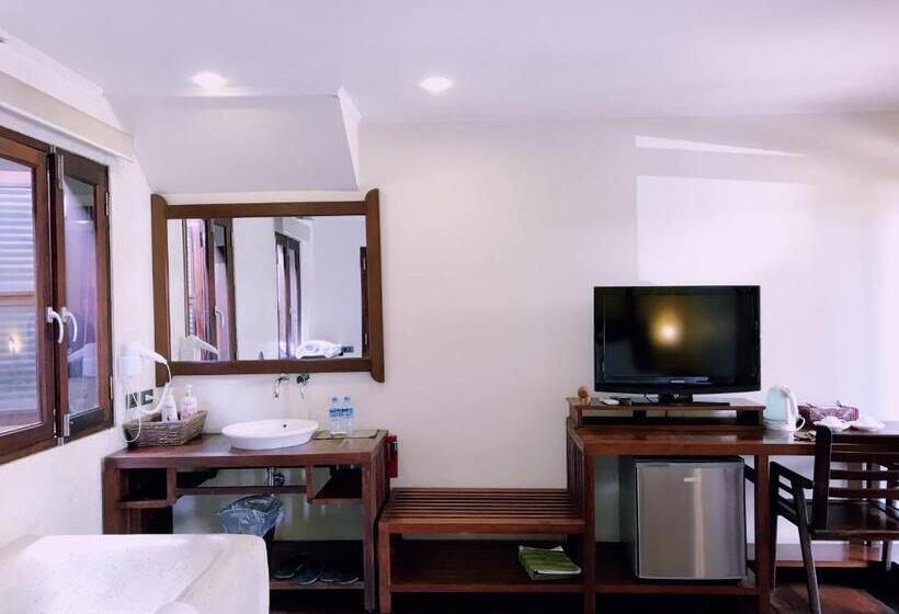 غرفة ديلوكس, Ancient Luang Prabang