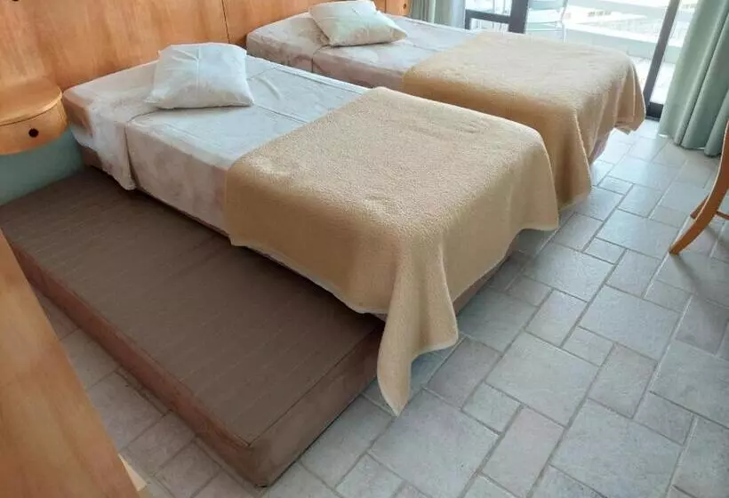 デラックスルーム, Aojesp