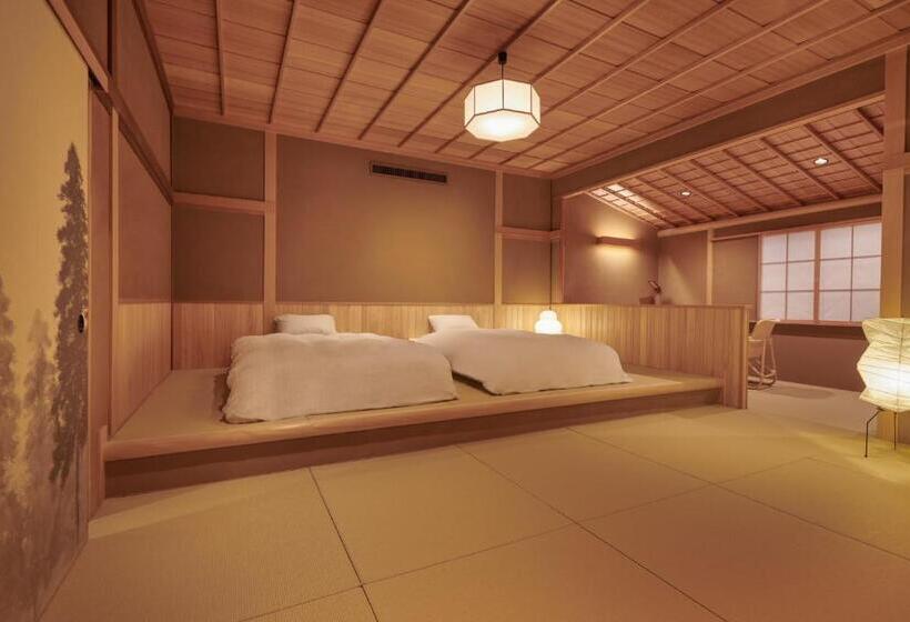 سوئیت پرزیدنت, Araya Totoan