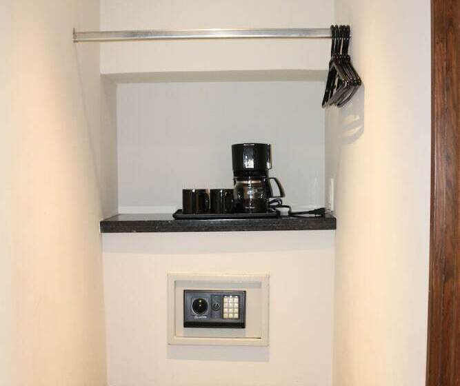 اتاق اجرایی, Dali Plaza Ejecutivo