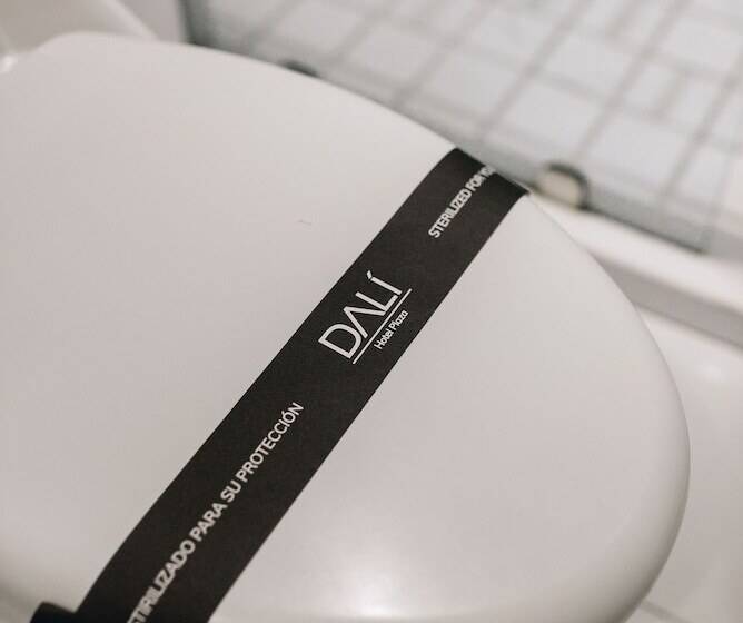 اتاق اجرایی, Dali Plaza Ejecutivo