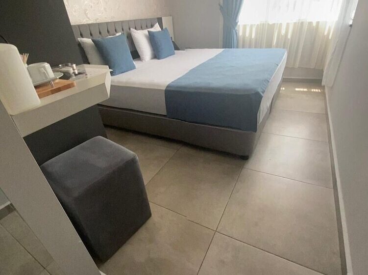 اتاق استاندارد, Erdem