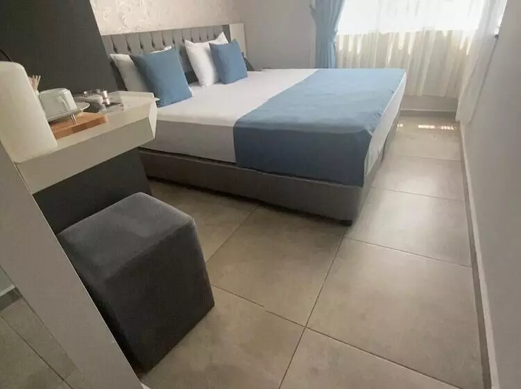 اتاق استاندارد, Erdem