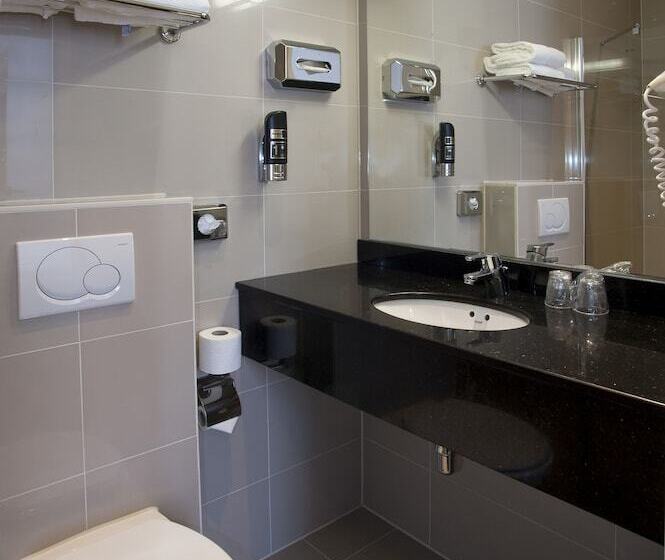 غرفة قياسية ثلاثية, Iron Horse Amsterdam