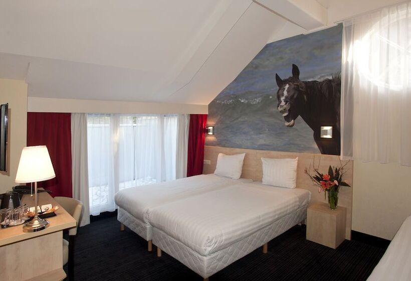 غرفة قياسية ثلاثية, Iron Horse Amsterdam