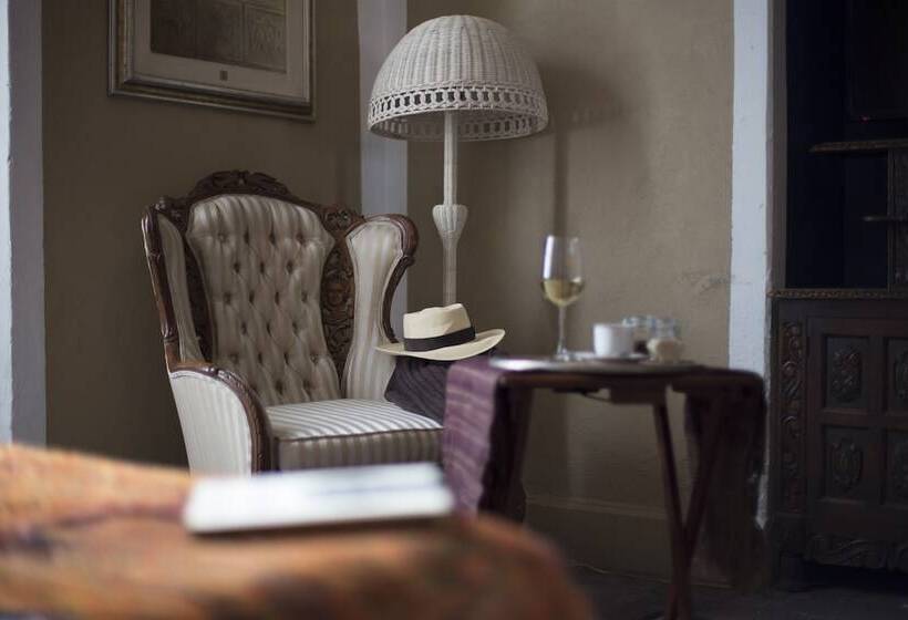 Полулюкс, La Casa Del Atrio