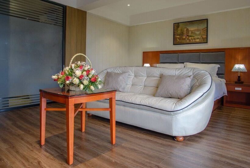 豪华房间, Swiss Lenana Mount