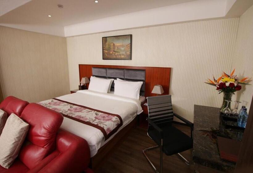 豪华房间, Swiss Lenana Mount