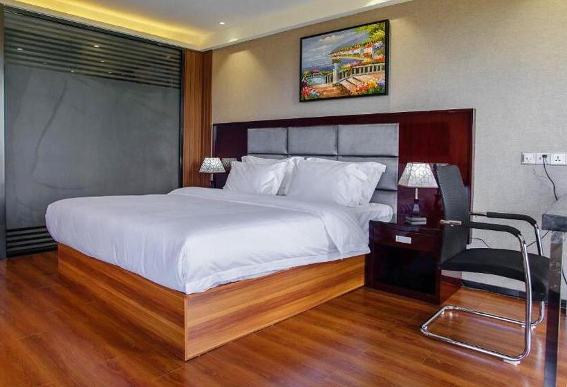 琮城市景观的豪华间, Swiss Lenana Mount