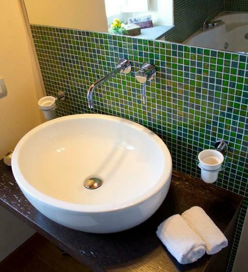 Номер Deluxe, Tenuta San Pietro Hotel & Restaurant