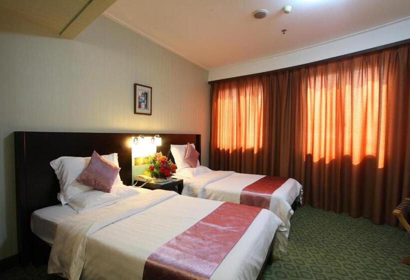 Deluxe room with river view, Xin Hua Hotel Guangzhou