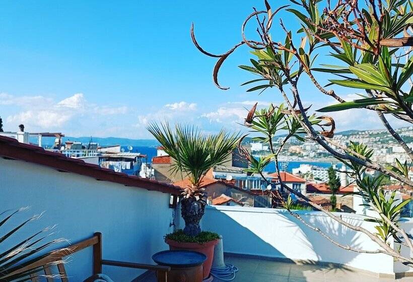 غرفة كومفورت, Anzac Golden Bed