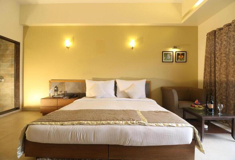 Quarto deluxe, Vits Kamats Resort, Silvassa