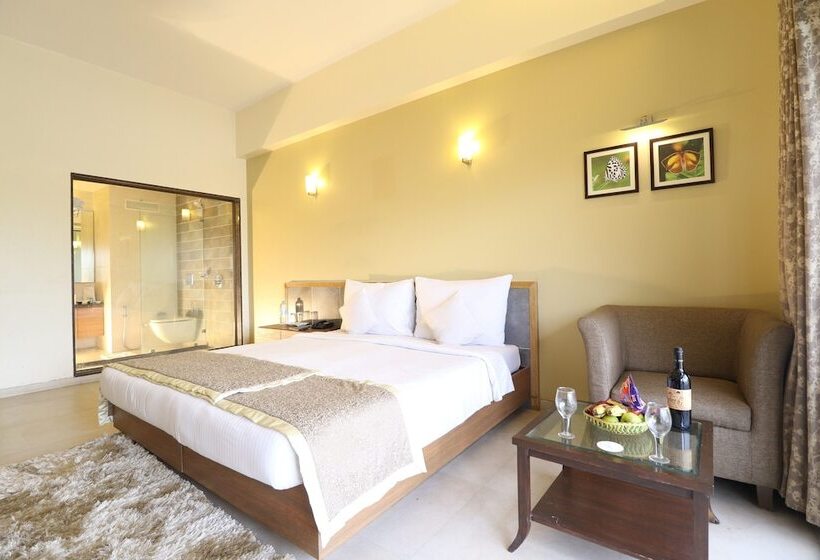 Quarto deluxe, Vits Kamats Resort, Silvassa