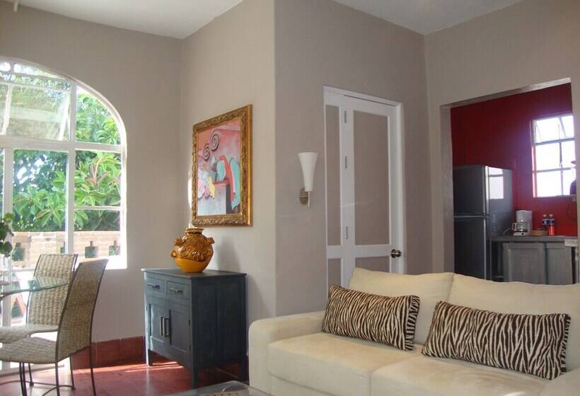 高级工作室, Suites Santo Domingo