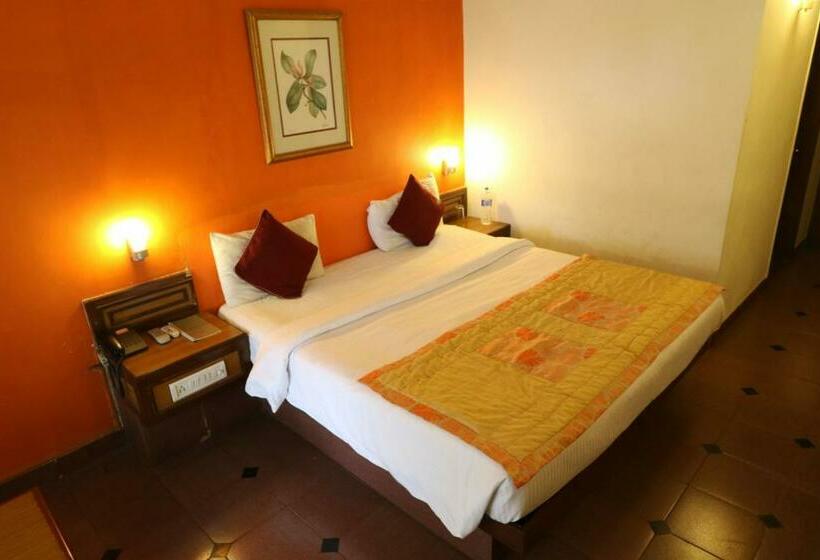 Quarto deluxe, Vits Kamats Resort, Silvassa