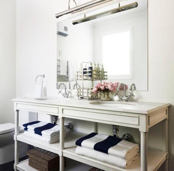 스위트 킹사이즈 침대, Bells At Killcare Boutique Hotel, Restaurant & Spa