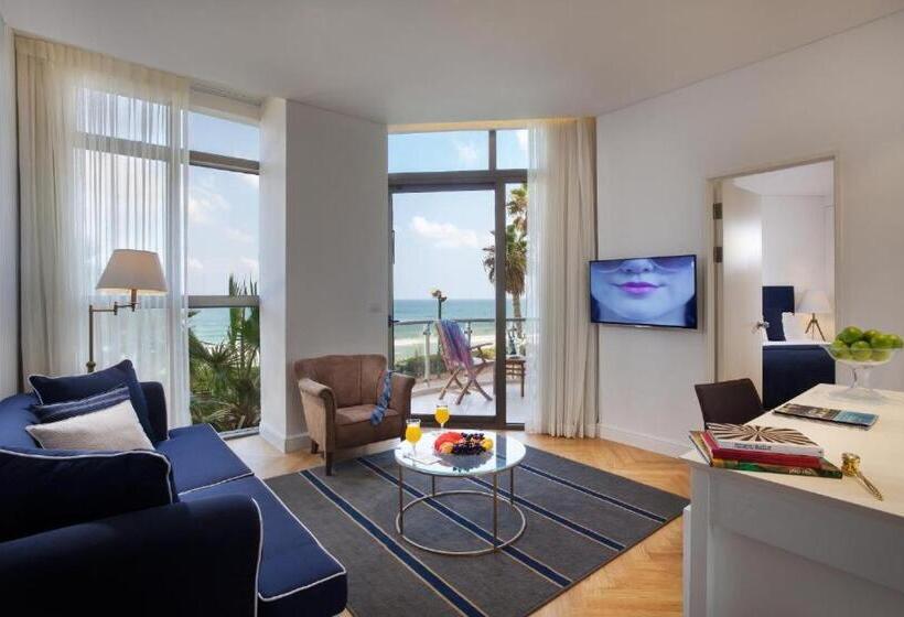 סוויטת אקזקיוטיב נוף לים, Daniel Herzliya