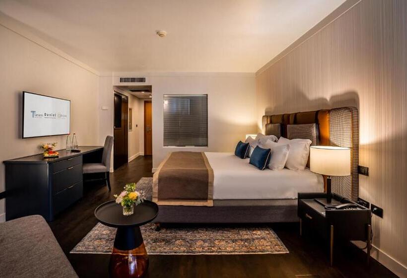 חדר דלוקס לשלושה עם נו לים, Daniel Herzliya