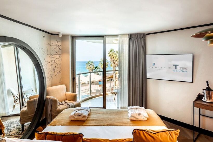 חדר סטנדרט נוף לים עם מרפסת, Daniel Herzliya